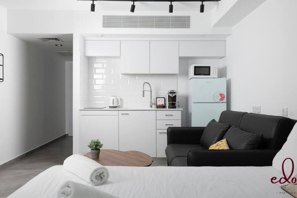 דירת סטודיו מעוצבת 50 מטר מהים - By Edom Apartment Eilat